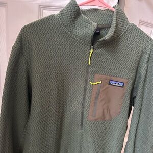 Patagonia Olive Green Half-Zip Pullover with Brown Chest Pocket
